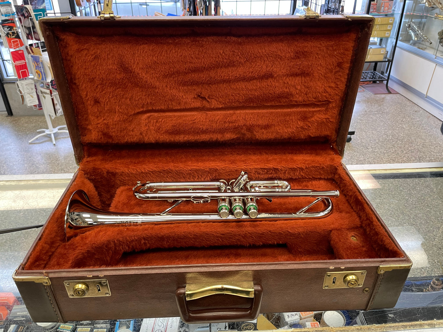 Pre-Owned Olds Special Trumpet