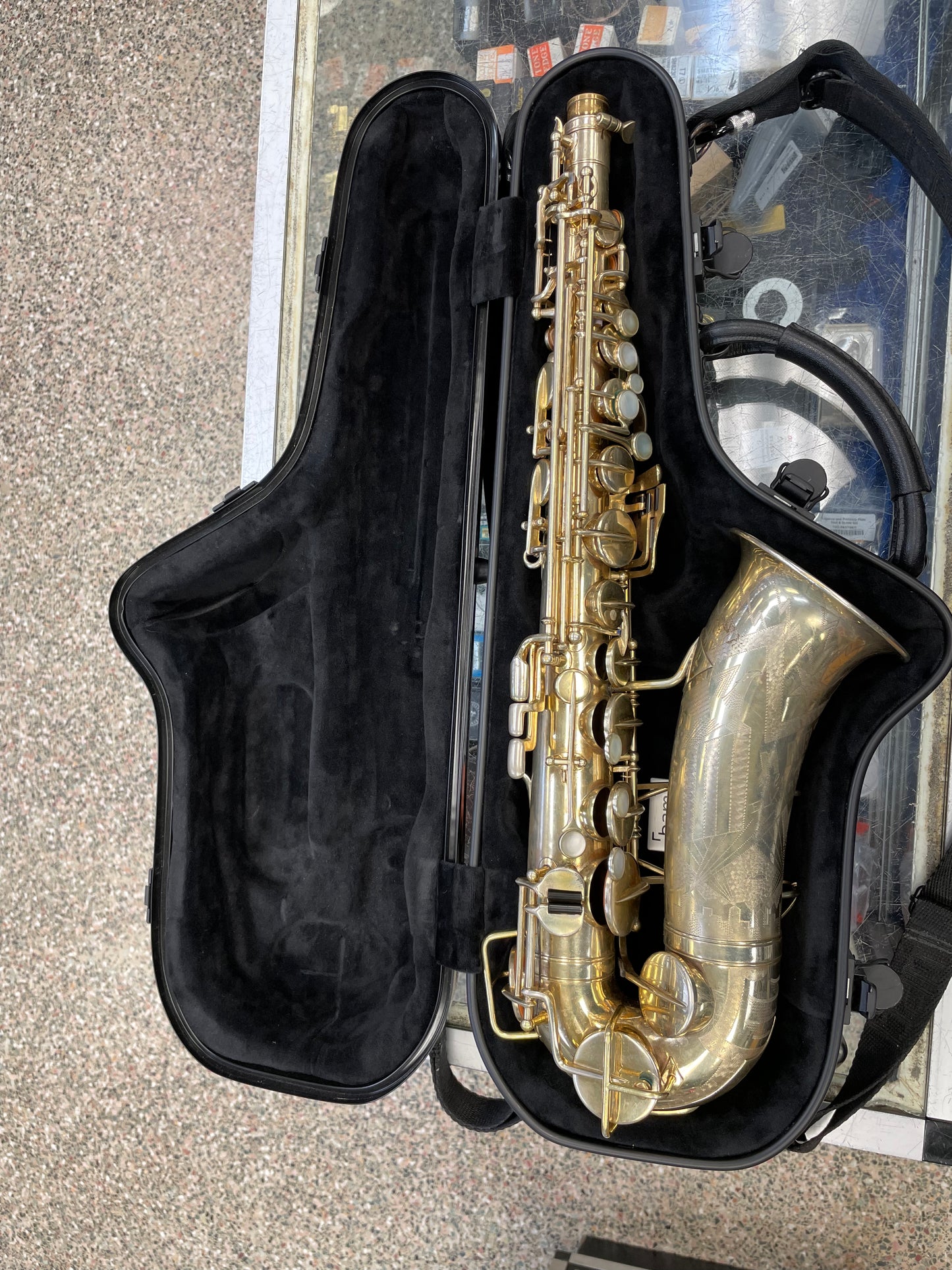 Martin Handcraft Alto Saxophone - Gold-Plated