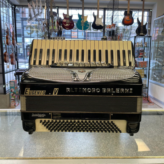 Pre-Owned Altimoro Baleani Castelfidardo 120 Bass Accordion