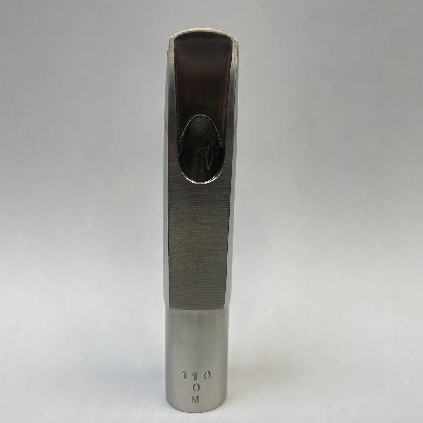 Pre-Owned Berg Larsen Tenor 110/0M Bullet Chamber Straight Bill
