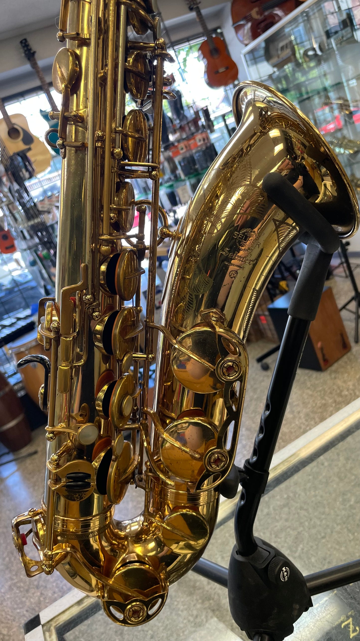 Pre-Owned Selmer Mark VI Tenor Saxophone - 1970