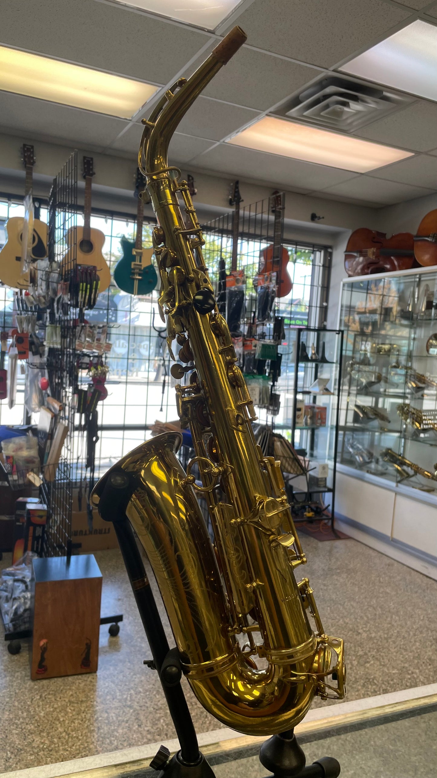 Pre-Owned Medalla Alto Saxophone - AS-IS