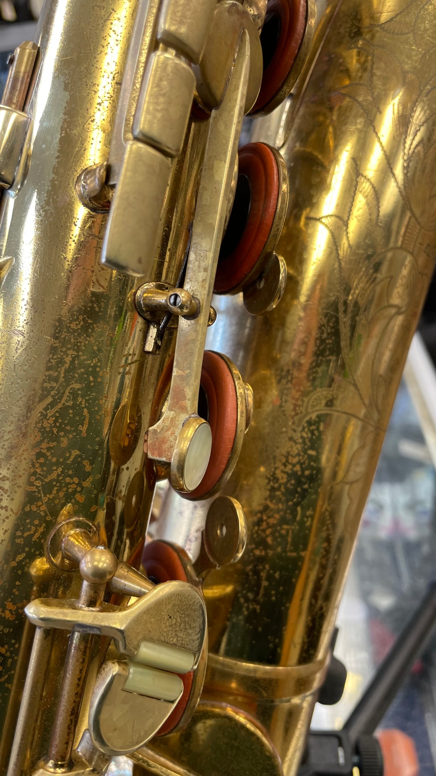 Pre-Owned Martin Committee III Tenor Saxophone