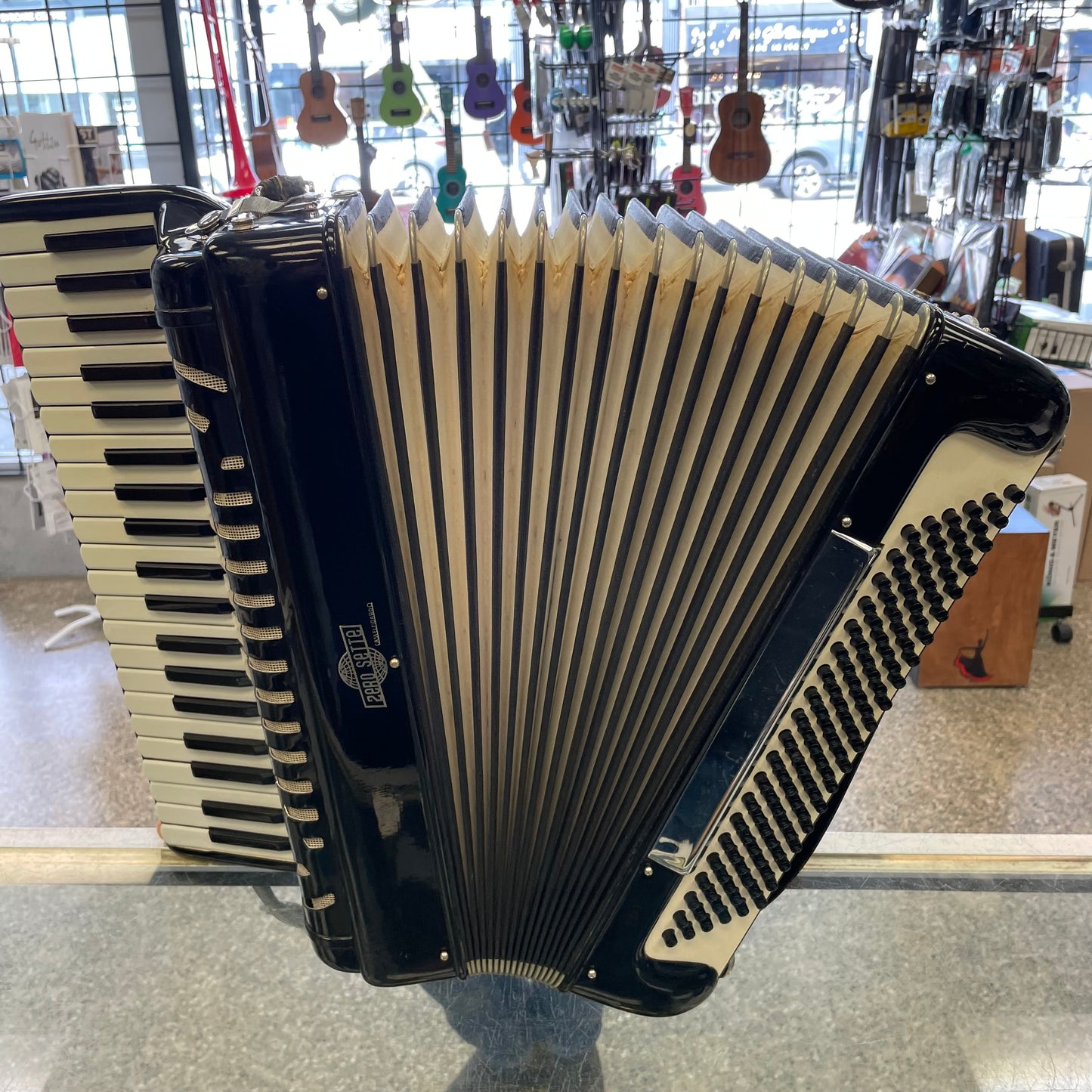 Pre-Owned Zero Sette Accordion