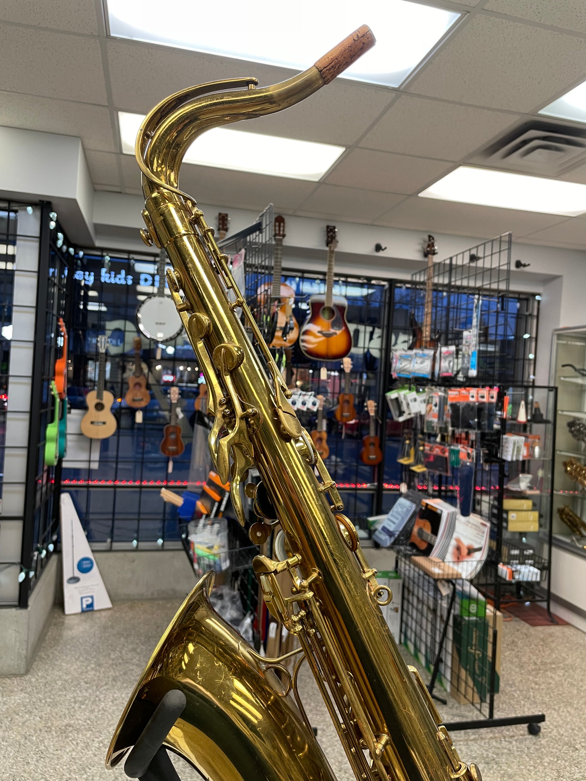 Saxophone stores near me deals