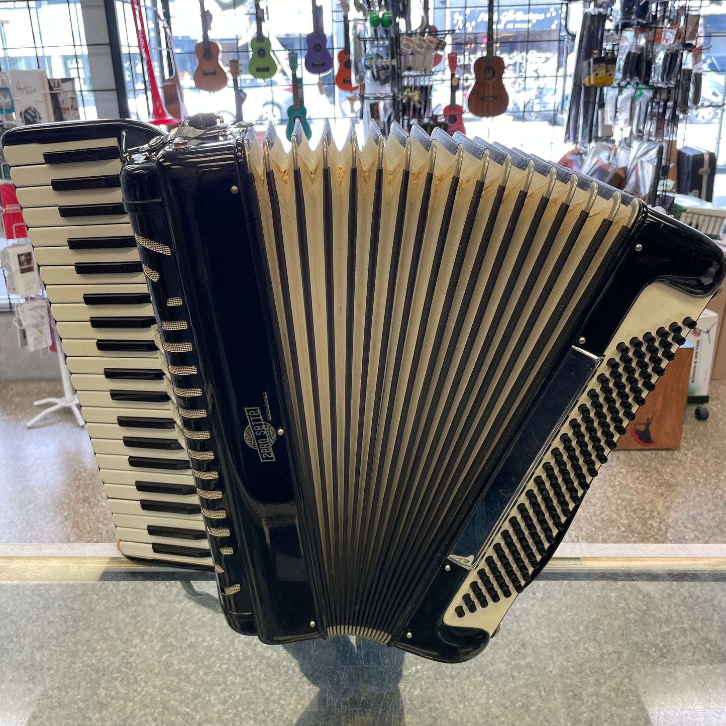 Pre-Owned Zero Sette Accordion