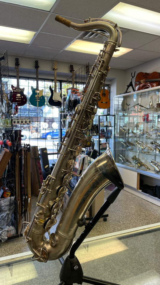 1942 Conn 10M Tenor Saxophone