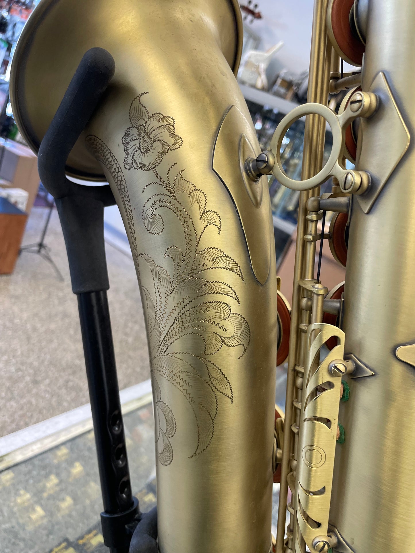 Pre-Owned PF Flier Tenor Saxophone