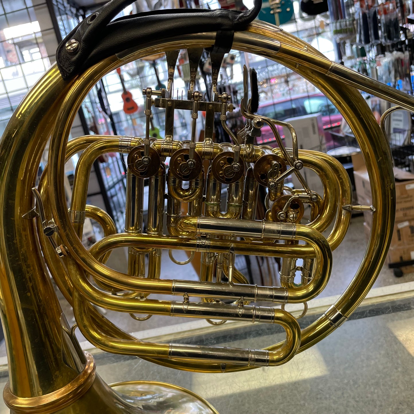 Pre-Owned Alexander 102 ST Compensating Double French Horn