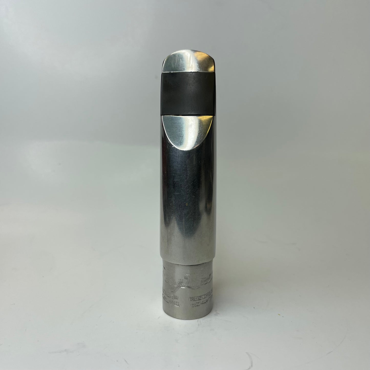 Pre-Owned Berg Larsen Duck Bill Alto Mouthpiece - 100/1 SMS