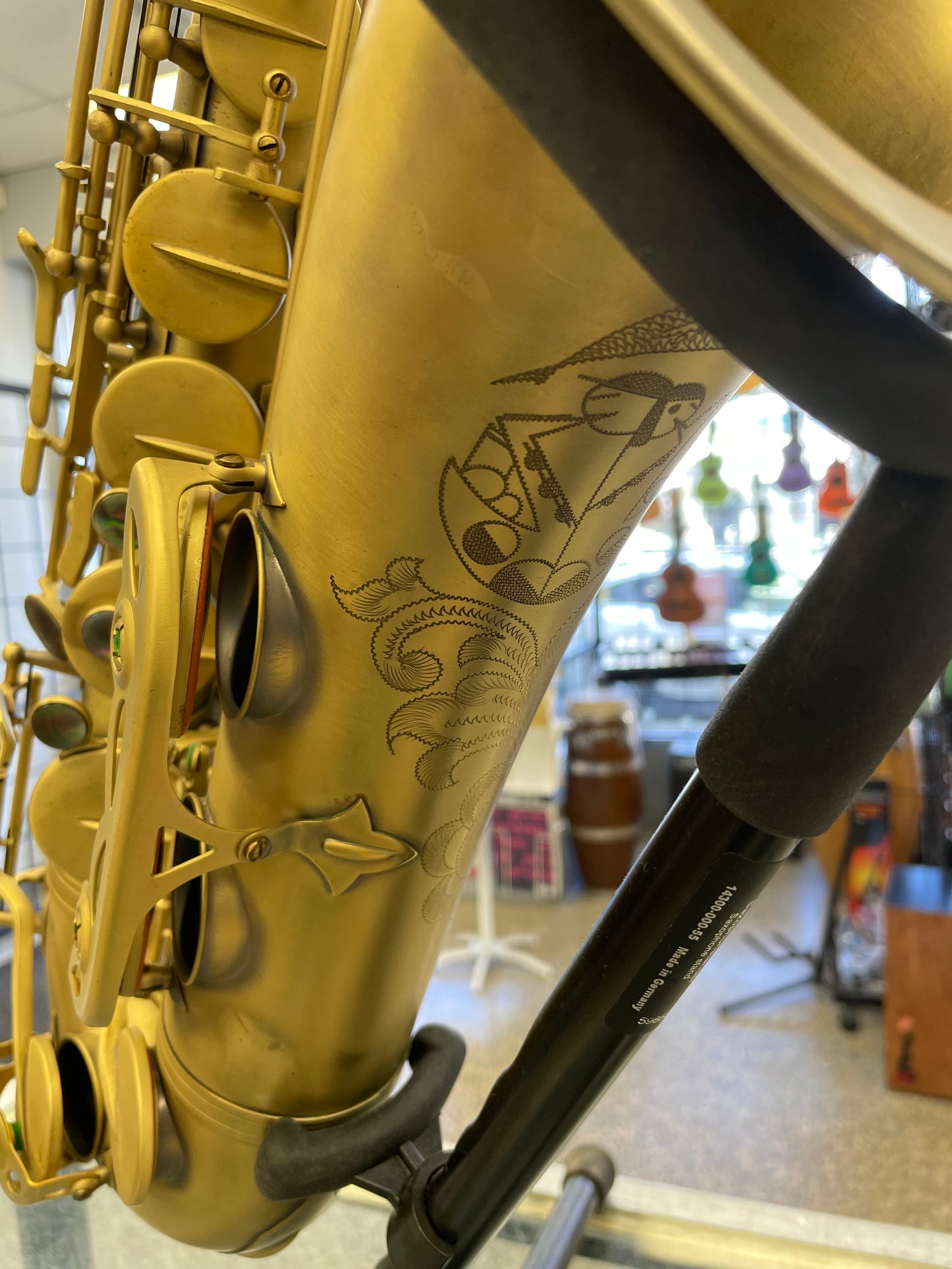 Pre-Owned PF Flier Tenor Saxophone