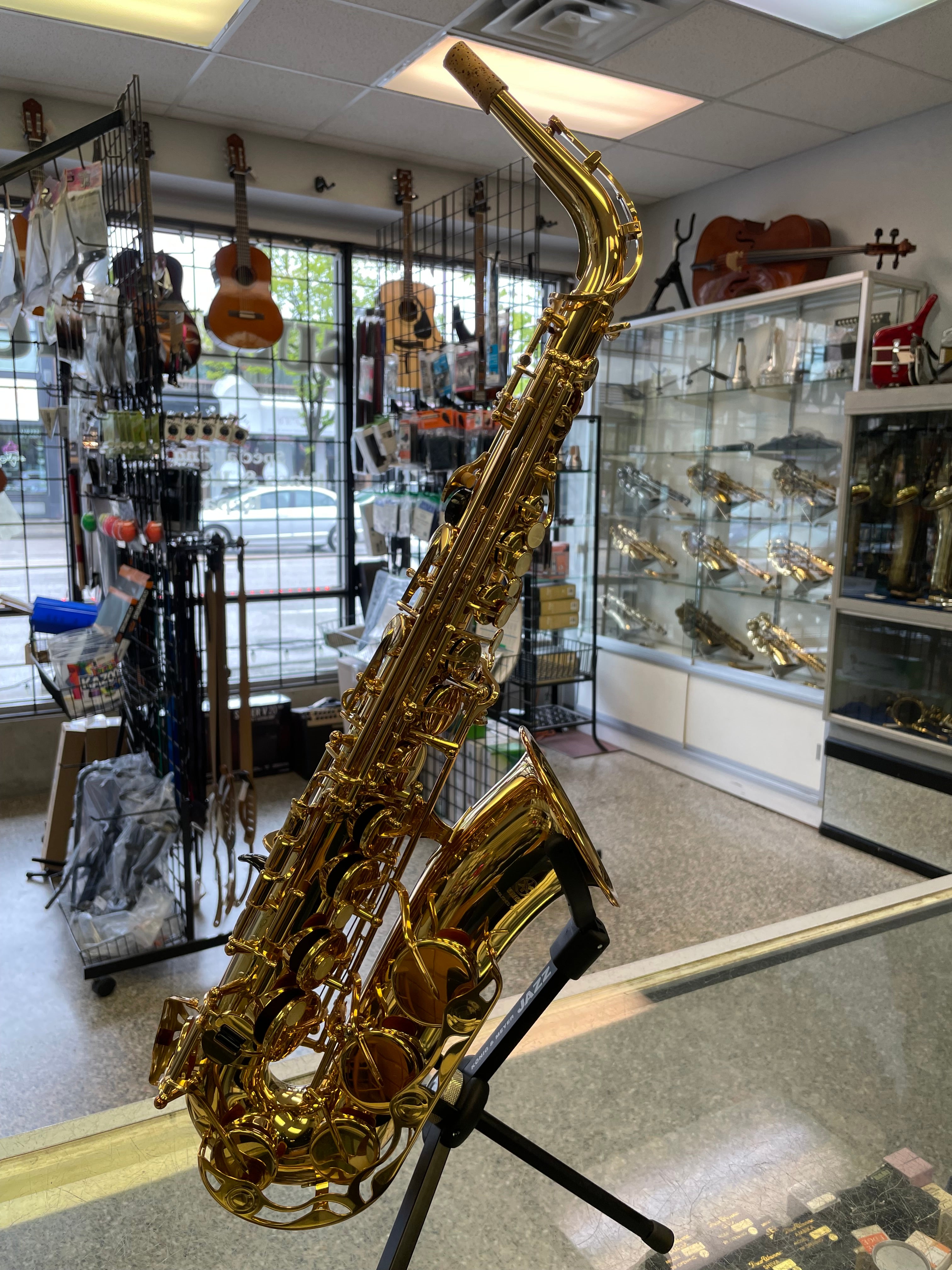 Pre-Owned Yamaha YAS-275 Alto Saxophone – Massullo Music