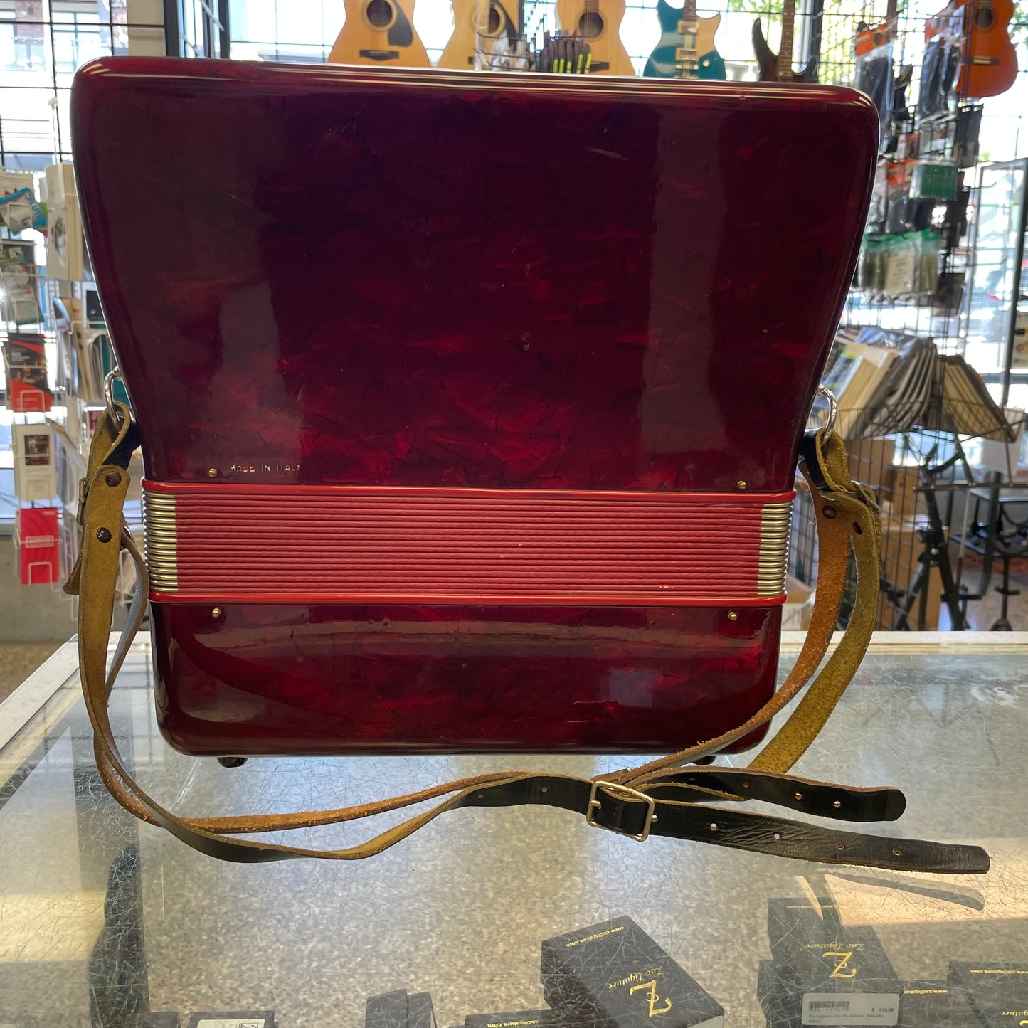 Pre-Owned 'Universal' 40 Bass Accordion
