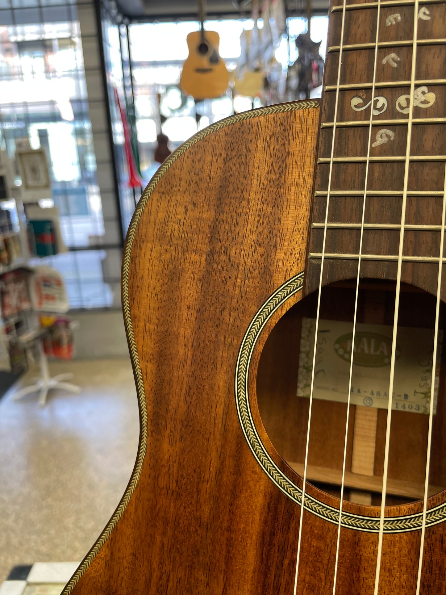 Pre-Owned Kala KA-ASAC-B Baritone Ukulele